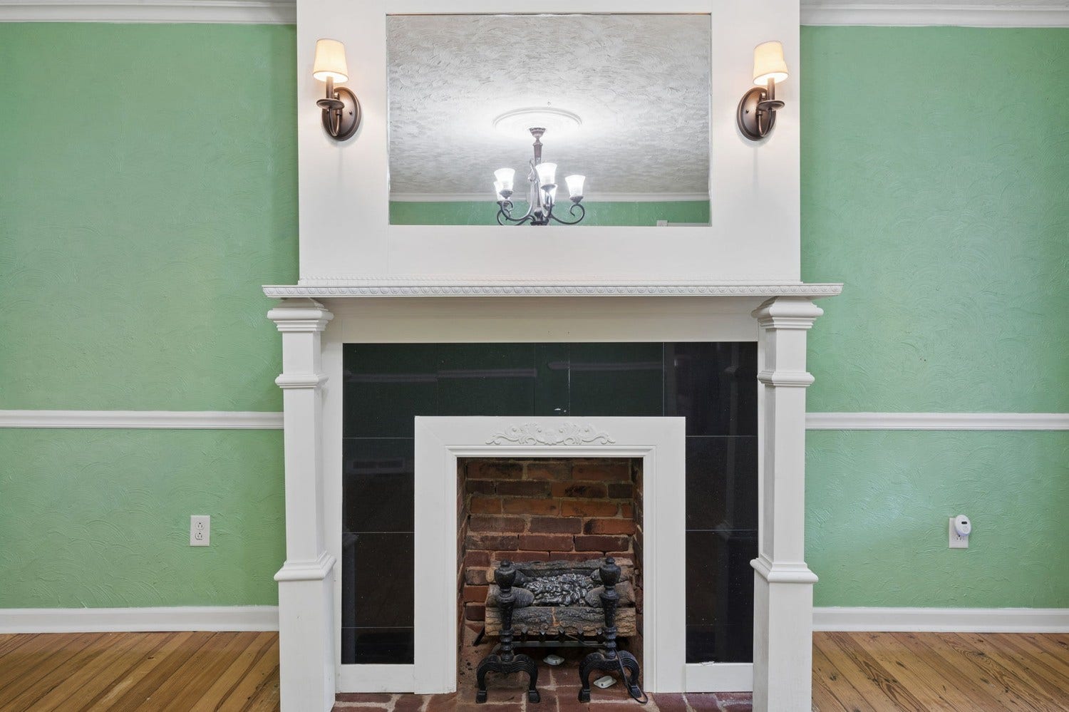 8013 Saltsburg Road, Pittsburgh, PA 15239 8013 Saltsburg Road, Pittsburgh, PA 15239