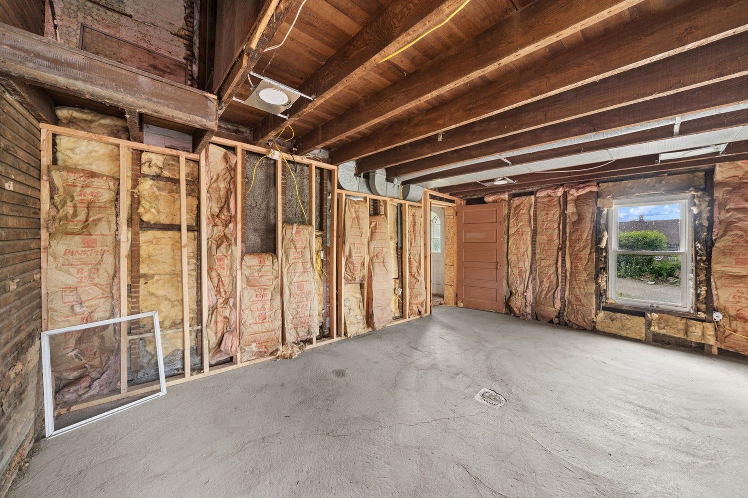 8013 Saltsburg Road, Pittsburgh, PA 15239 8013 Saltsburg Road, Pittsburgh, PA 15239