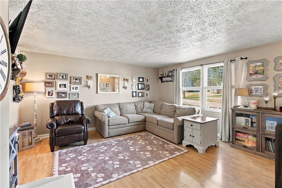3098 Countryside Drive, Allison Park, PA 15101 3098 Countryside Drive, Allison Park, PA 15101