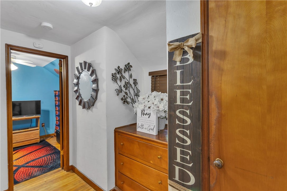 2709 Blackridge Avenue, Pittsburgh, PA 15235 Upstairs with built in cabinet/drawers
