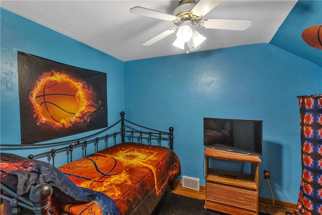2709 Blackridge Avenue, Pittsburgh, PA 15235 3rd bedroom