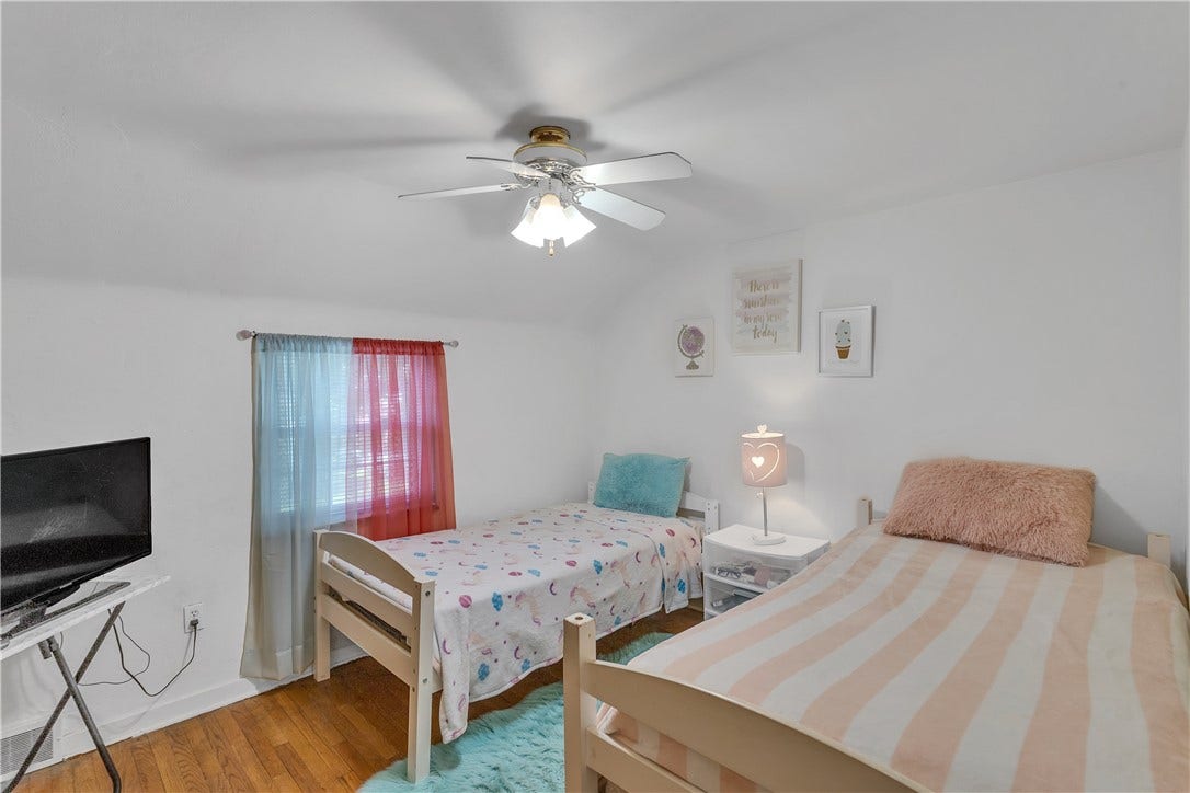 2709 Blackridge Avenue, Pittsburgh, PA 15235 2nd Bedroom with hardwood floors and ceiling fan
