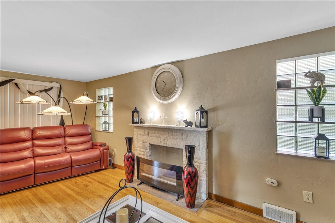 2709 Blackridge Avenue, Pittsburgh, PA 15235 2709 Blackridge Avenue, Pittsburgh, PA 15235