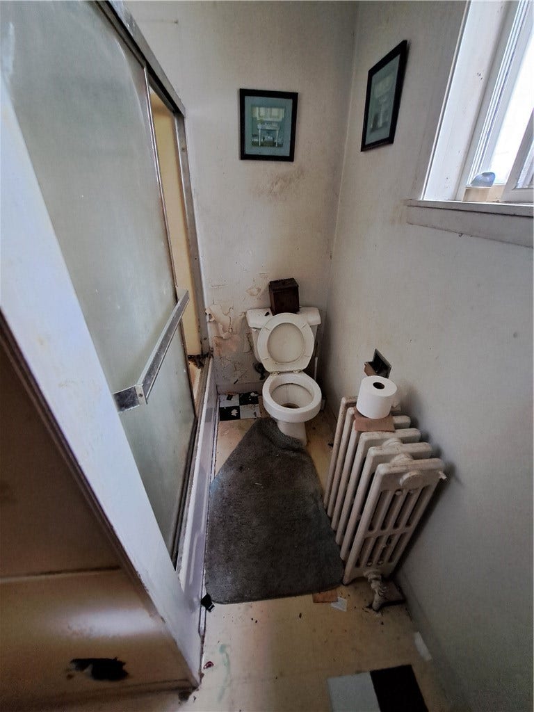 51 Linden St, Natrona Heights, PA 15065 51 Linden St, Natrona Heights, PA 15065