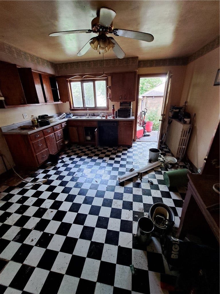 51 Linden St, Natrona Heights, PA 15065 51 Linden St, Natrona Heights, PA 15065