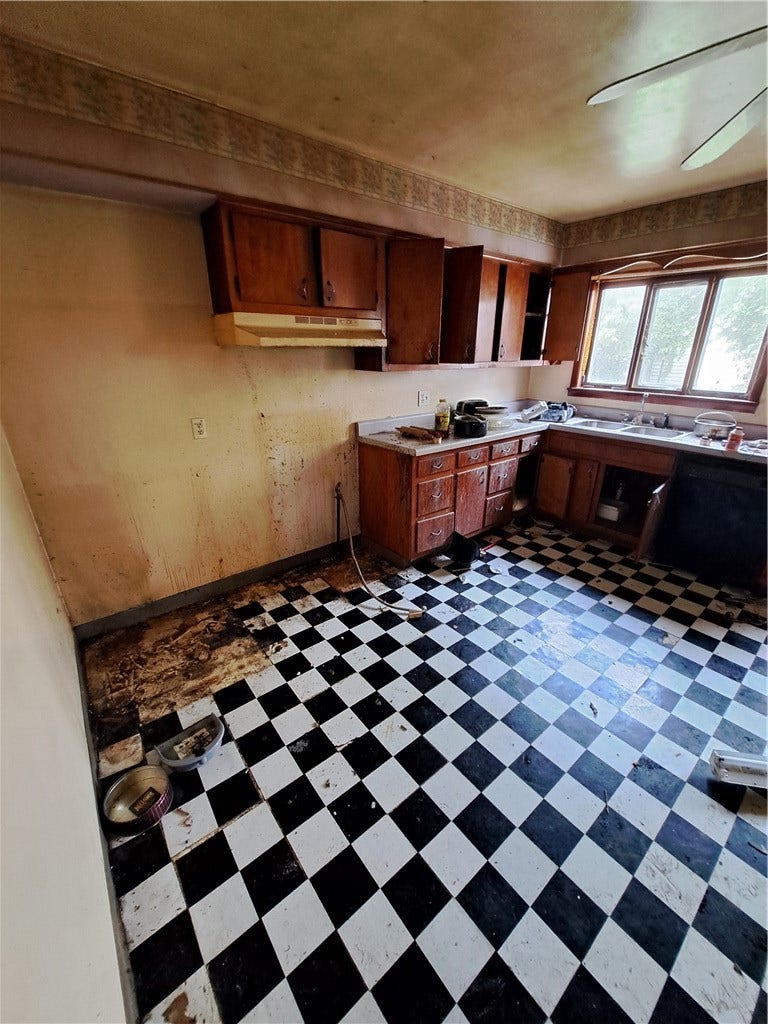 51 Linden St, Natrona Heights, PA 15065 51 Linden St, Natrona Heights, PA 15065