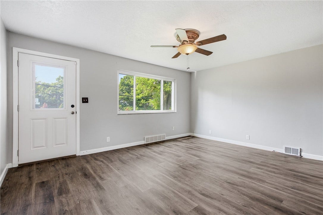 1630 Old Brodhead Rd, Monaca, PA 15061