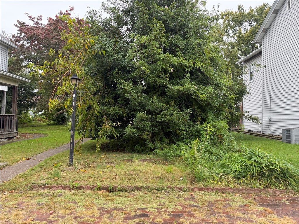 611 Washington Ave, Monaca, PA 15061