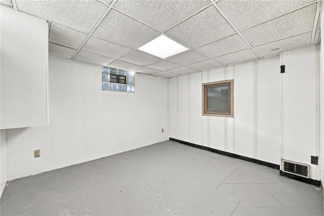 118 MARZOLF ROAD EXT, Pittsburgh, PA 15209