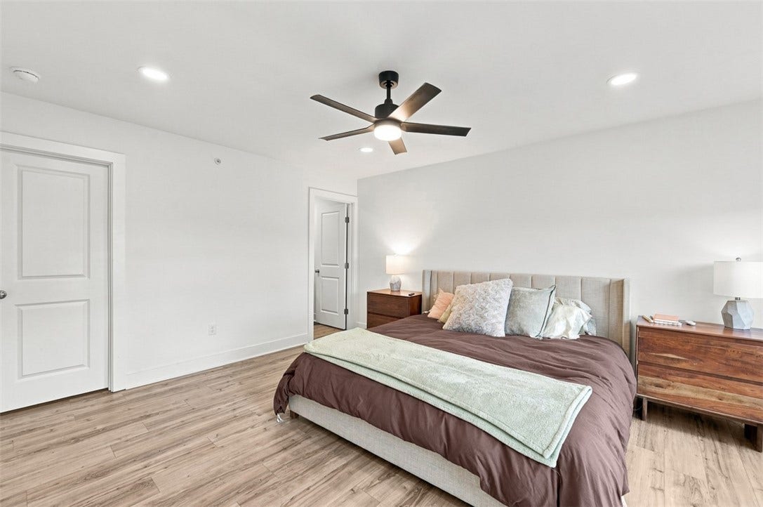 907 Vaughn Lane, Cranberry Twp, PA 16066