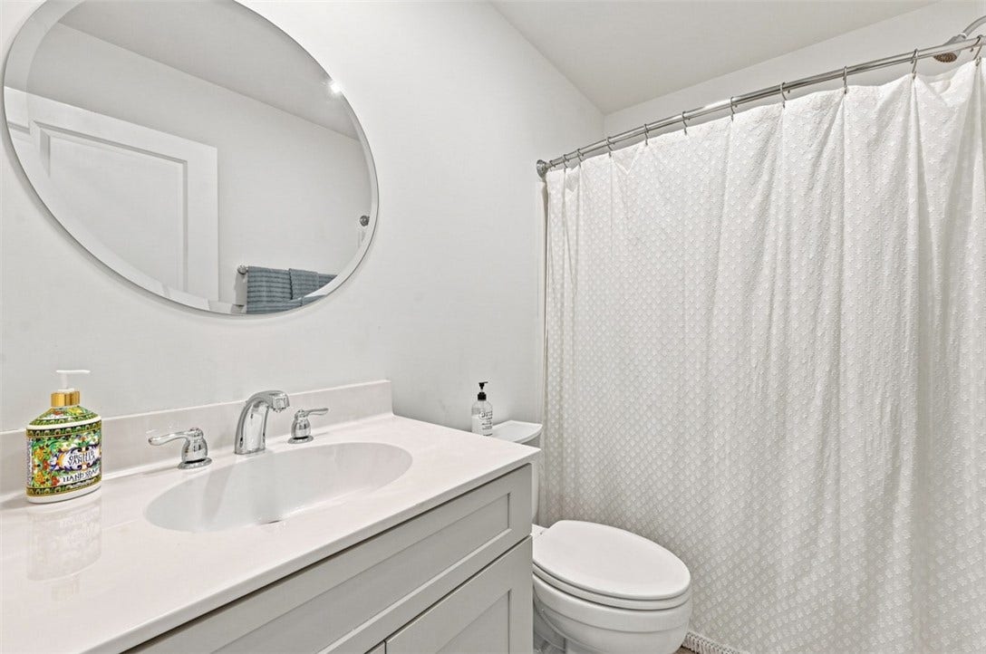 907 Vaughn Lane, Cranberry Twp, PA 16066