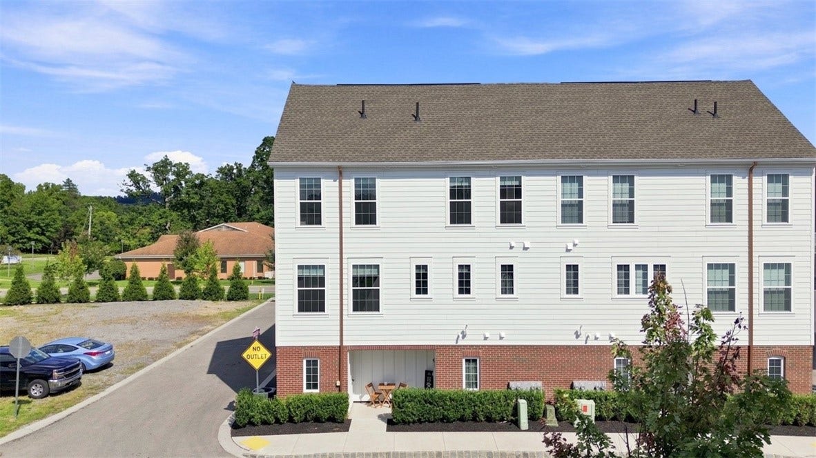 907 Vaughn Lane, Cranberry Twp, PA 16066