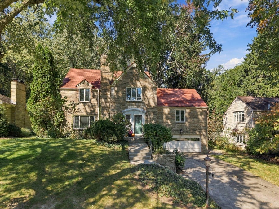 Property photo for 103 Woodland Drive, Pittsburgh, PA