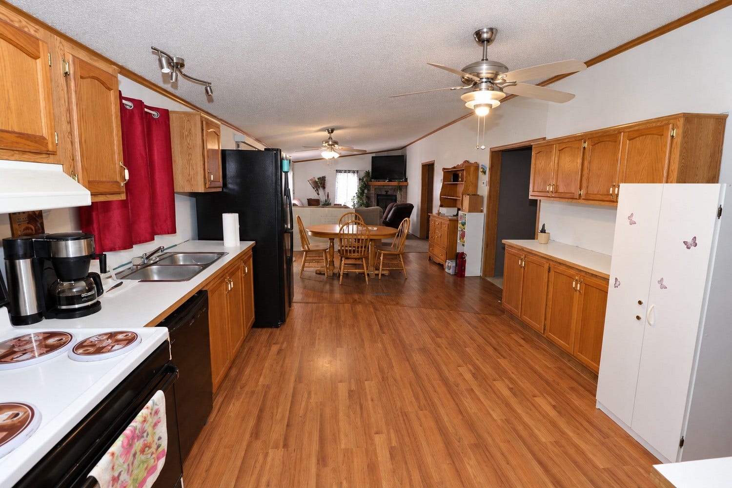 36719 Lake Road, Union City, PA 16438 36719 Lake Road, Union City, PA 16438