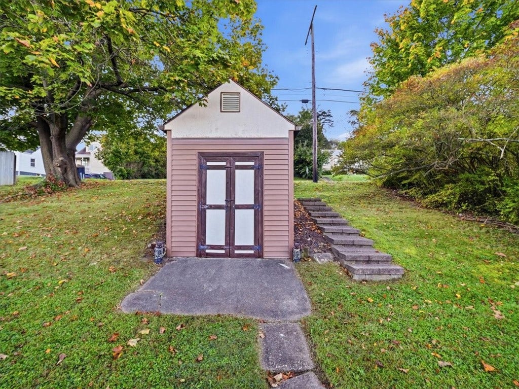 2411 Marion Street, Hopewell Twp, PA 15001 2411 Marion Street, Hopewell Twp, PA 15001