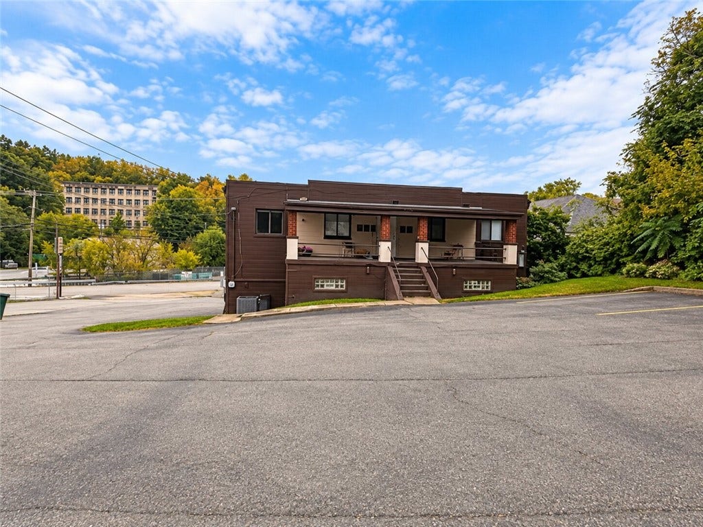 10261 Center Highway, #3, Irwin, PA 15642 10261 Center Highway, #3, Irwin, PA 15642