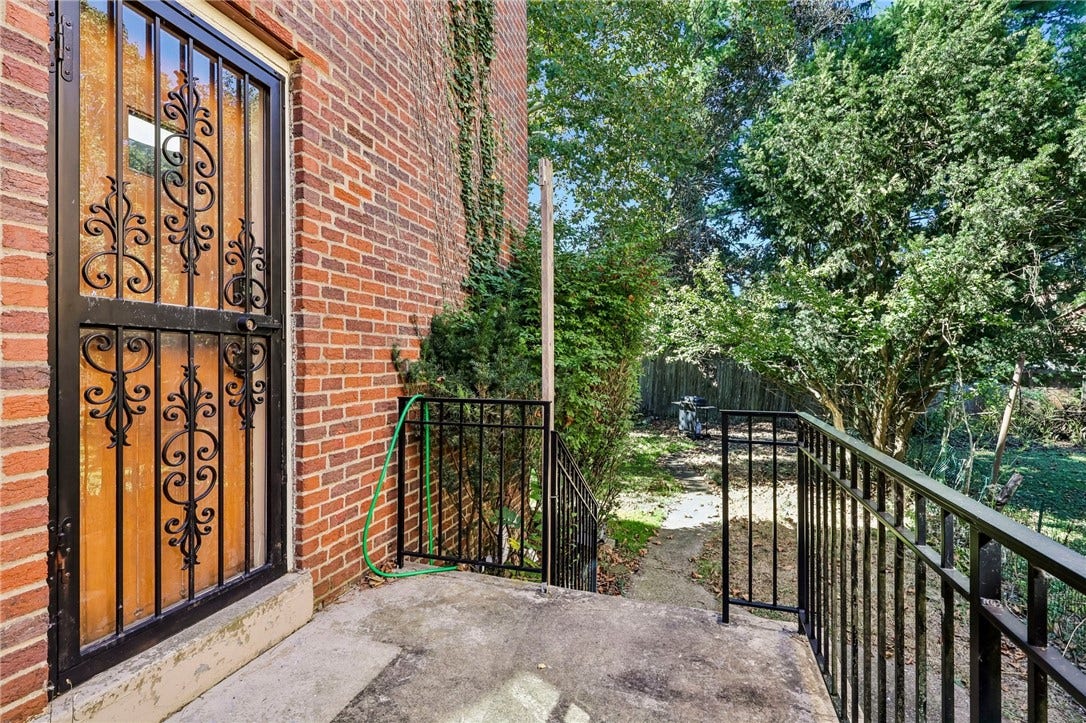 1529 Hawthorne St, Pittsburgh, PA 15201