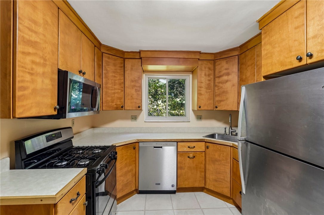 1529 Hawthorne St, Pittsburgh, PA 15201