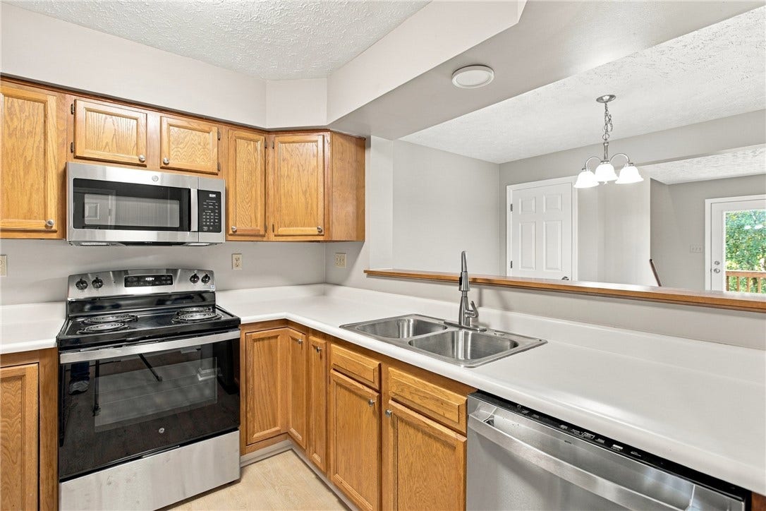 161 Westbrooke Lane, Coraopolis, PA 15108 161 Westbrooke Lane, Coraopolis, PA 15108