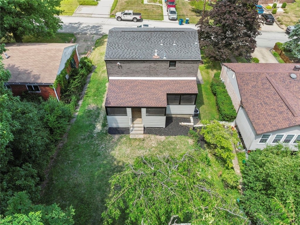 721 Sara Ln, Verona, PA 15147 721 Sara Ln, Verona, PA 15147