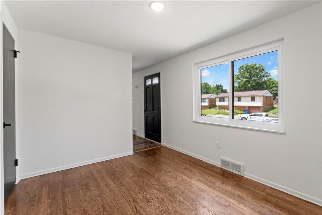 721 Sara Ln, Verona, PA 15147 721 Sara Ln, Verona, PA 15147