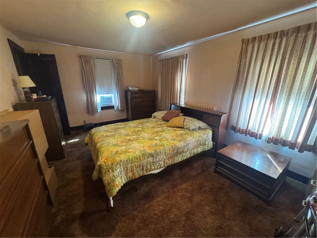 1502 Pennsylvania Ave, West Mifflin, PA 15122