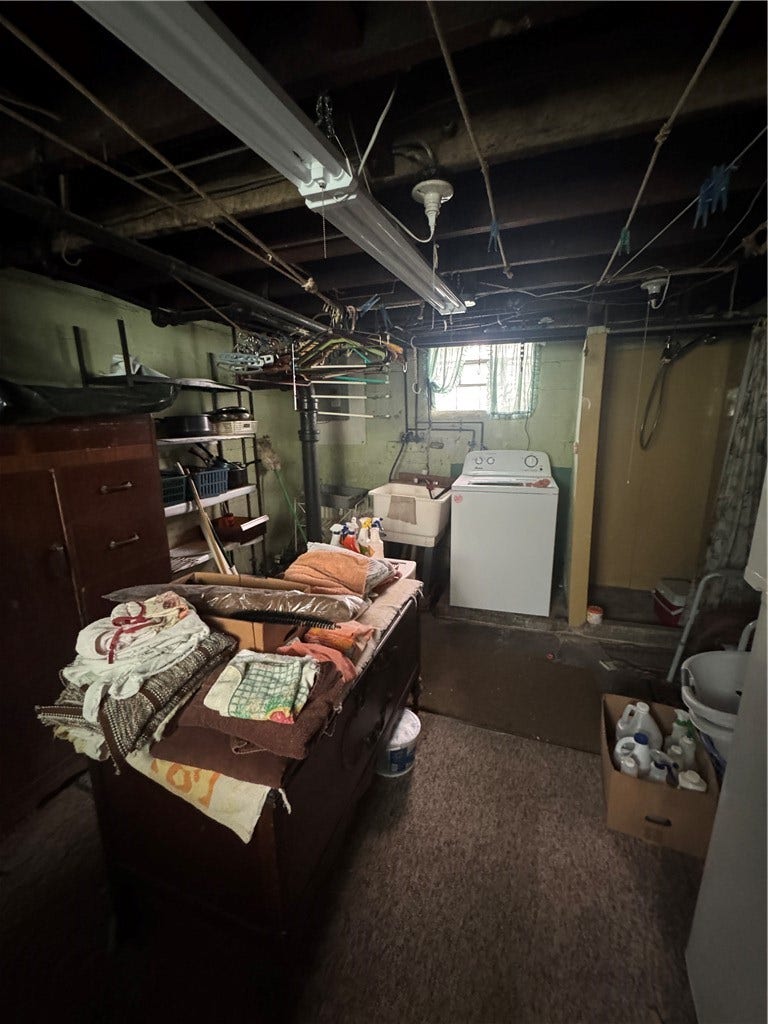 1502 Pennsylvania Ave, West Mifflin, PA 15122