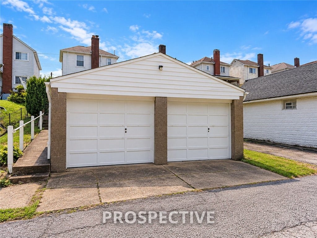 1502 Pennsylvania Ave, West Mifflin, PA 15122