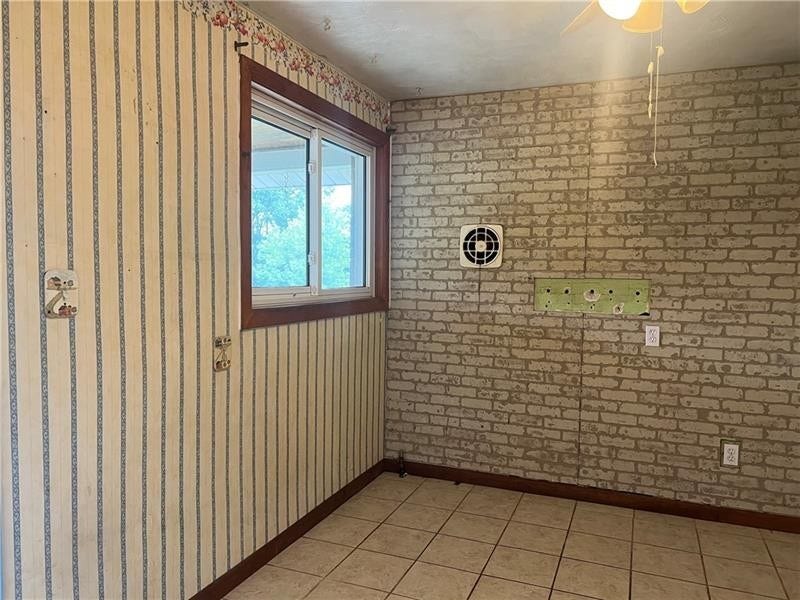 297 Ewings Mill Rd, Coraopolis, PA 15108 297 Ewings Mill Rd, Coraopolis, PA 15108