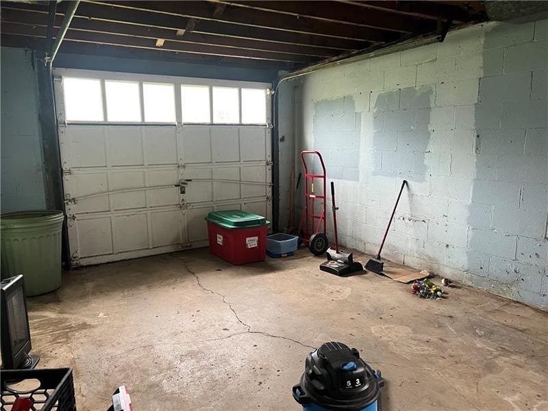 297 Ewings Mill Rd, Coraopolis, PA 15108 297 Ewings Mill Rd, Coraopolis, PA 15108
