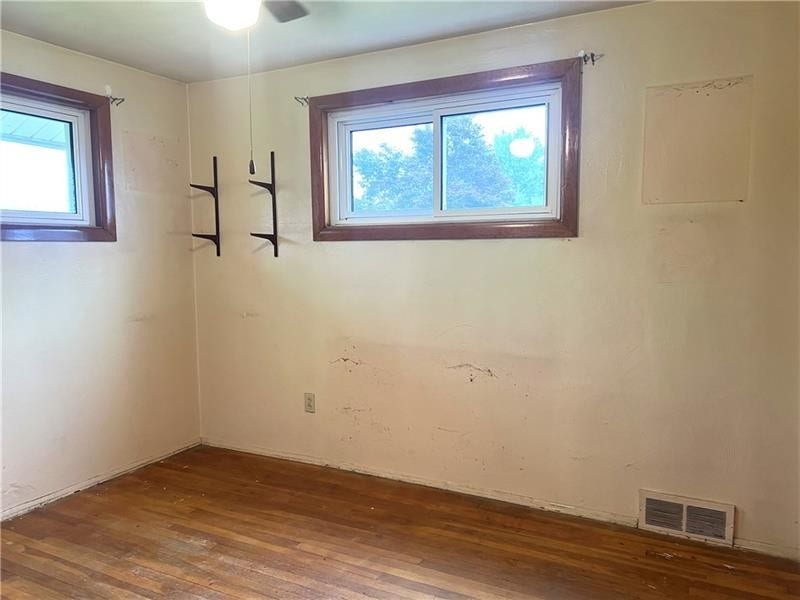 297 Ewings Mill Rd, Coraopolis, PA 15108 297 Ewings Mill Rd, Coraopolis, PA 15108
