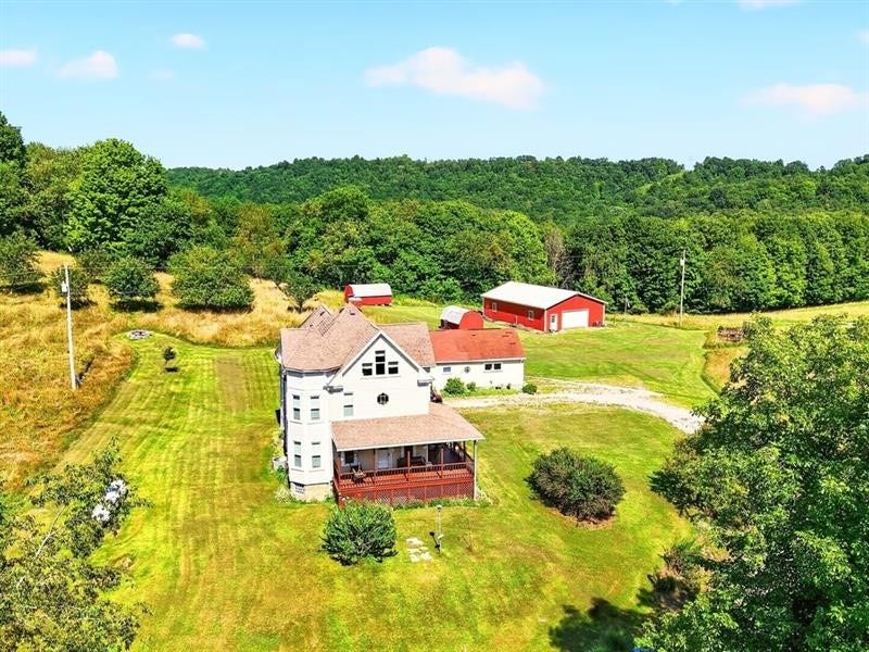 78 Sprowls Rd, Claysville, PA 15323