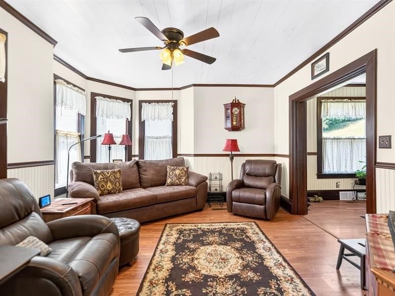 78 Sprowls Rd, Claysville, PA 15323