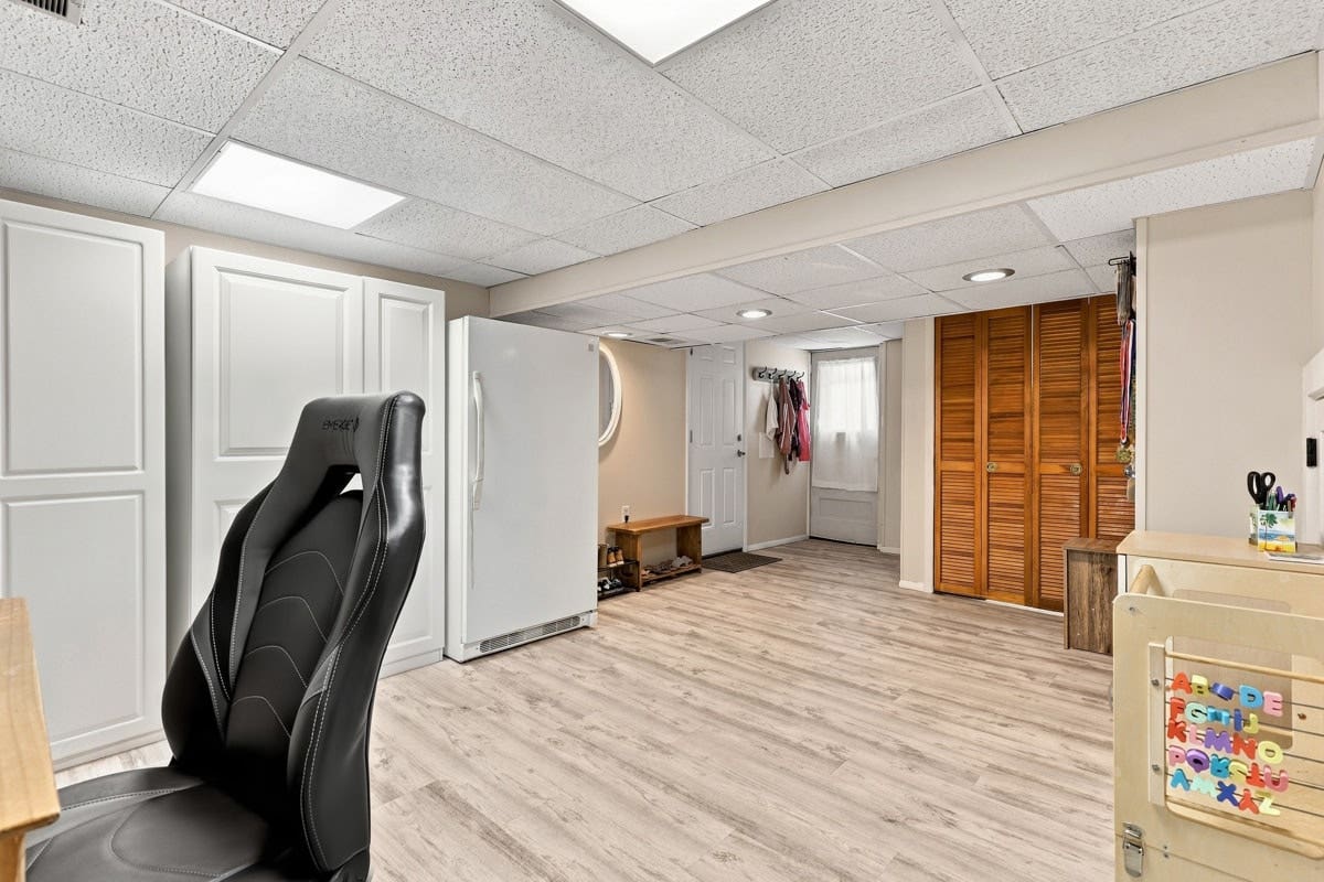 2635 Sapling Dr, Allison Park, PA 15101