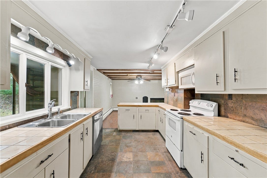 311 Redgate Rd, Sewickley, PA 15143