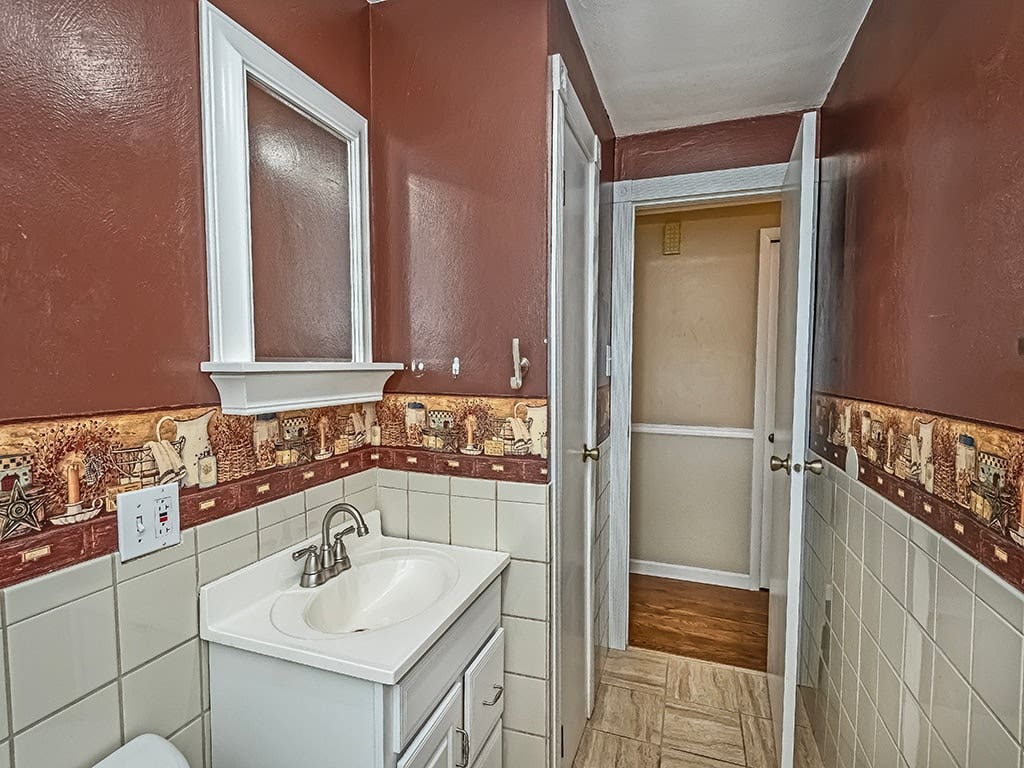 main level hall bath