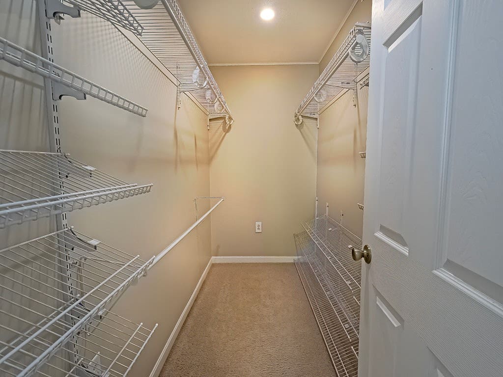 308 Welsh Rd, Evans City, PA 16033