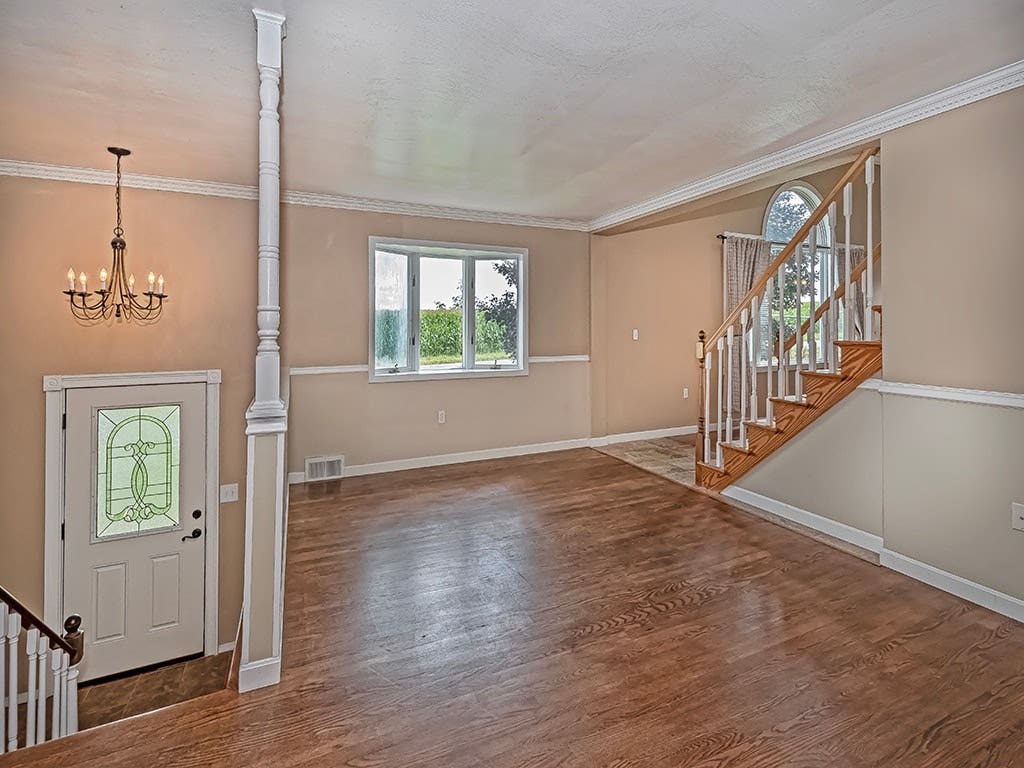 308 Welsh Rd, Evans City, PA 16033