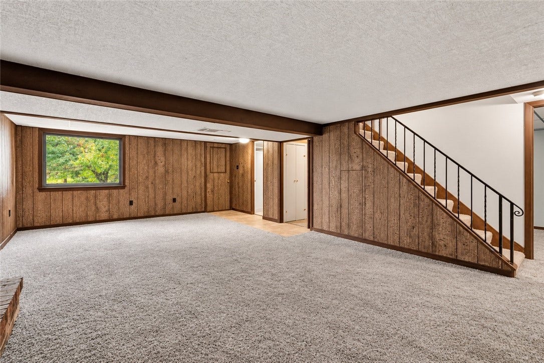 129 Lily Dr, Glenshaw, PA 15116 129 Lily Dr, Glenshaw, PA 15116