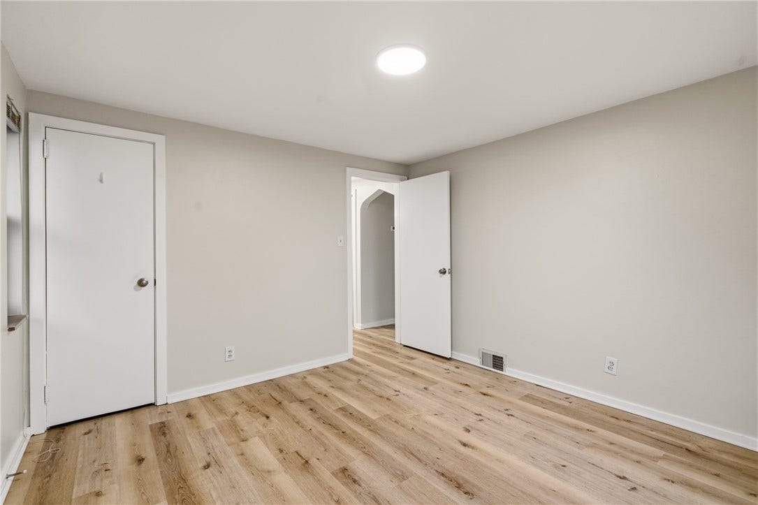 129 Lily Dr, Glenshaw, PA 15116 129 Lily Dr, Glenshaw, PA 15116