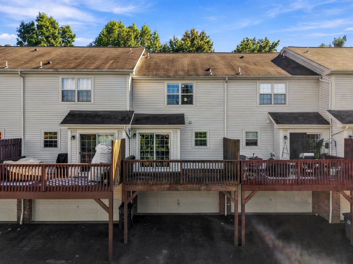 306 Castle Creek Drive, Seven Fields, PA 16046 306 Castle Creek Drive, Seven Fields, PA 16046