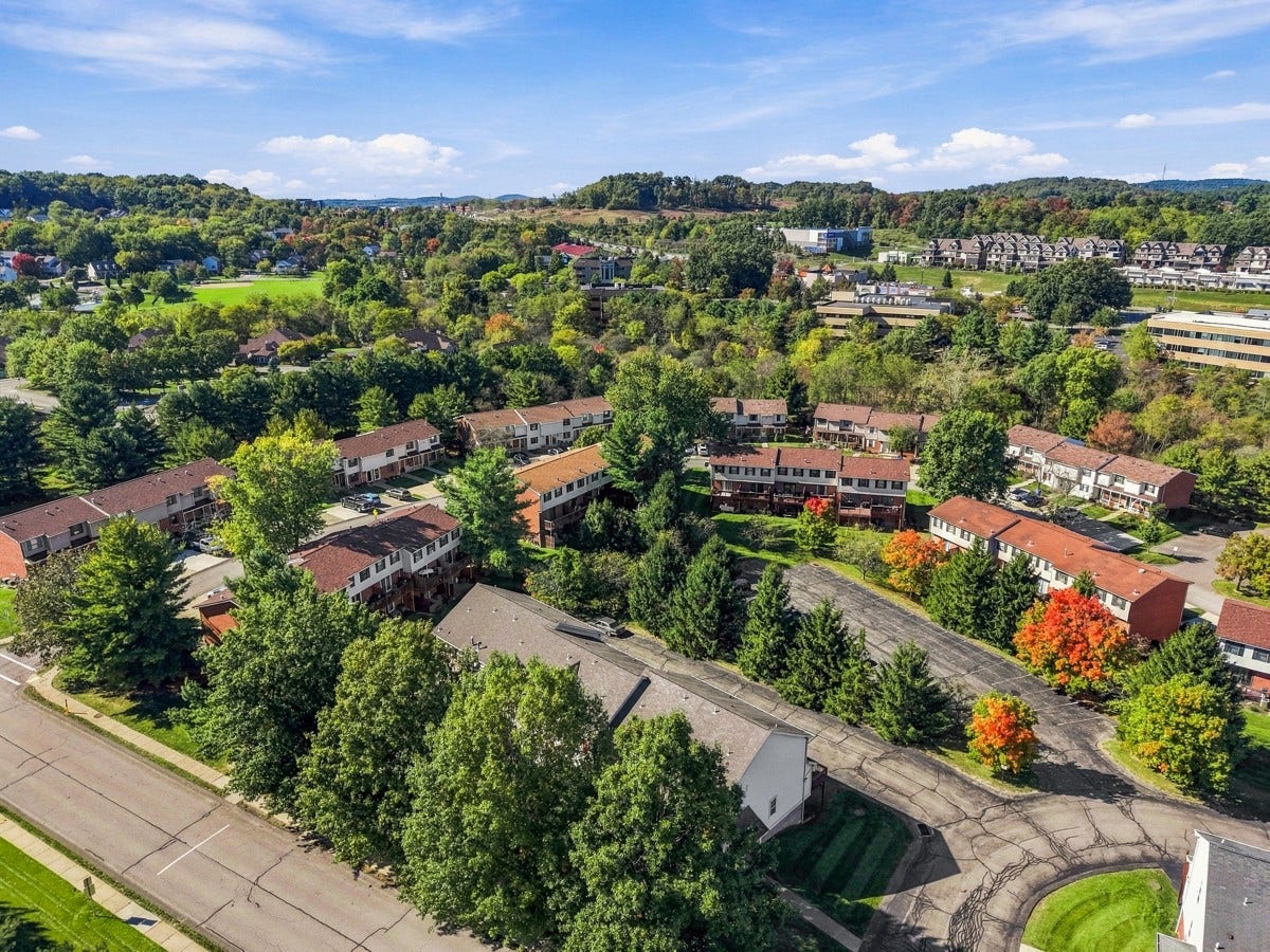 306 Castle Creek Drive, Seven Fields, PA 16046 306 Castle Creek Drive, Seven Fields, PA 16046