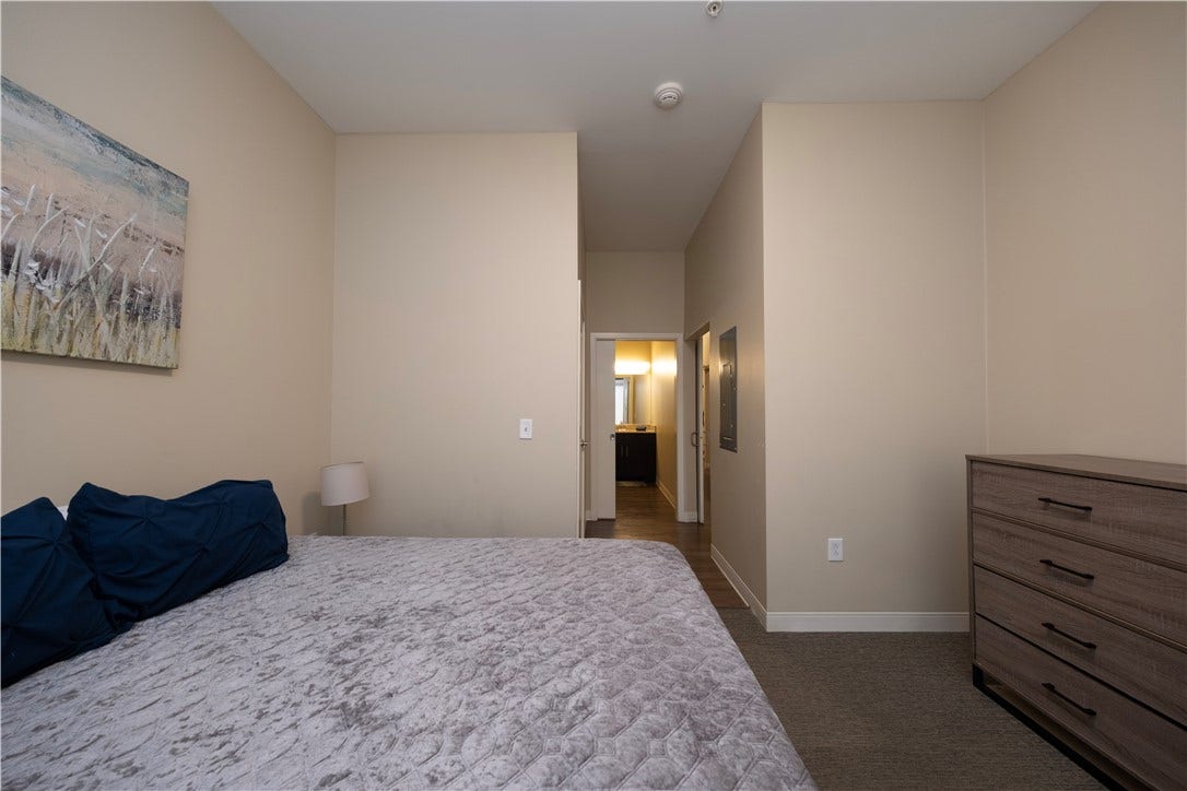 1655 Fifth Avenuw, #406, Pittsburgh, PA 15219