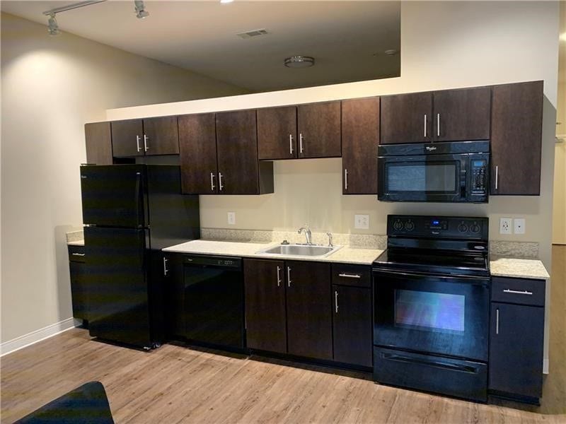 1655 Fifth Avenuw, #406, Pittsburgh, PA 15219