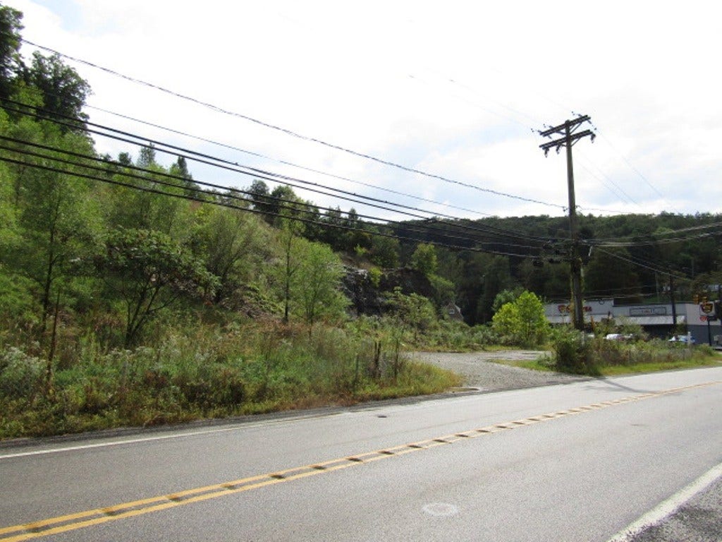 541 Rochester Rd., Ross Twp, PA 15237