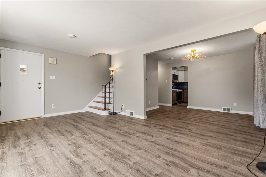 98 Poplar Dr, Pittsburgh, PA 15228 98 Poplar Dr, Pittsburgh, PA 15228