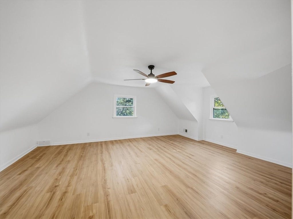 5924 Kings School Road, Bethel Park, PA 15102 5924 Kings School Road, Bethel Park, PA 15102