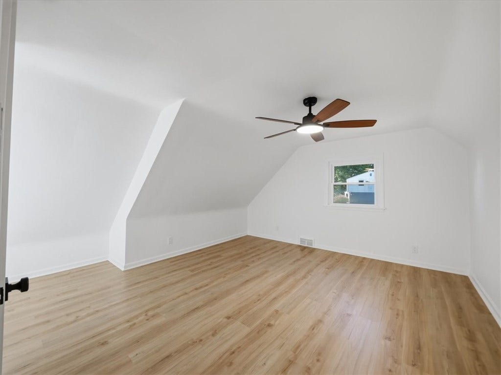 5924 Kings School Road, Bethel Park, PA 15102 5924 Kings School Road, Bethel Park, PA 15102
