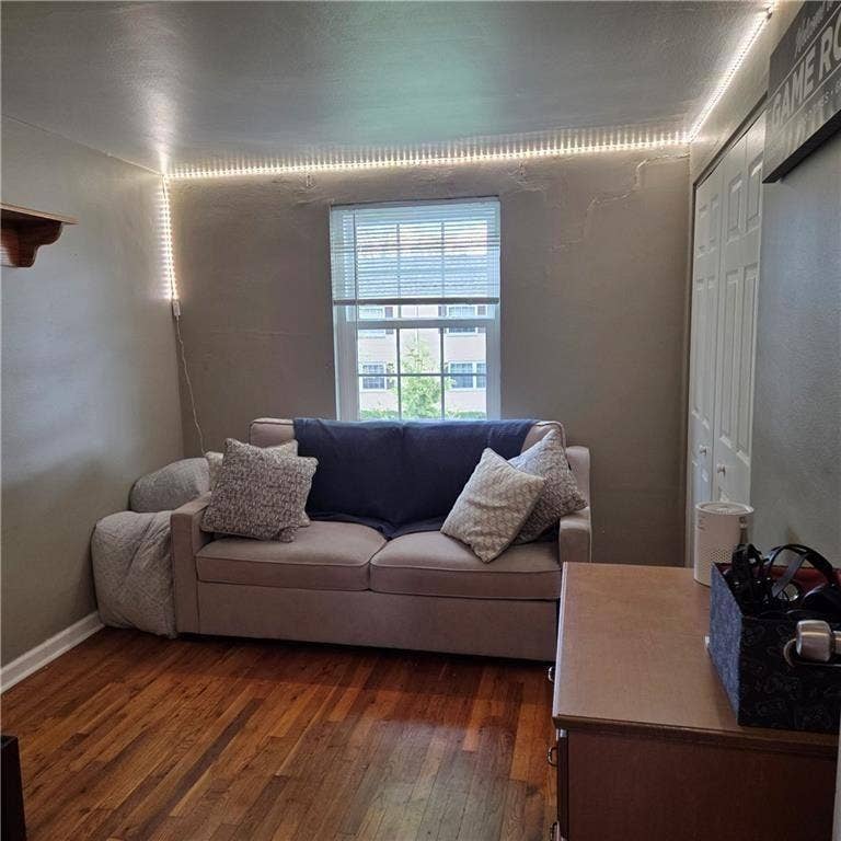 102 Raleigh Ct, Pittsburgh, PA 15237