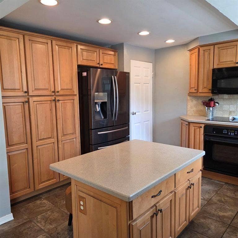 102 Raleigh Ct, Pittsburgh, PA 15237
